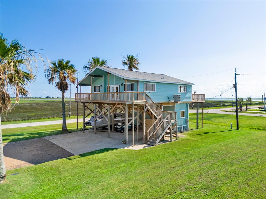 103 Doubloon Drive, Freeport, Texas image 4