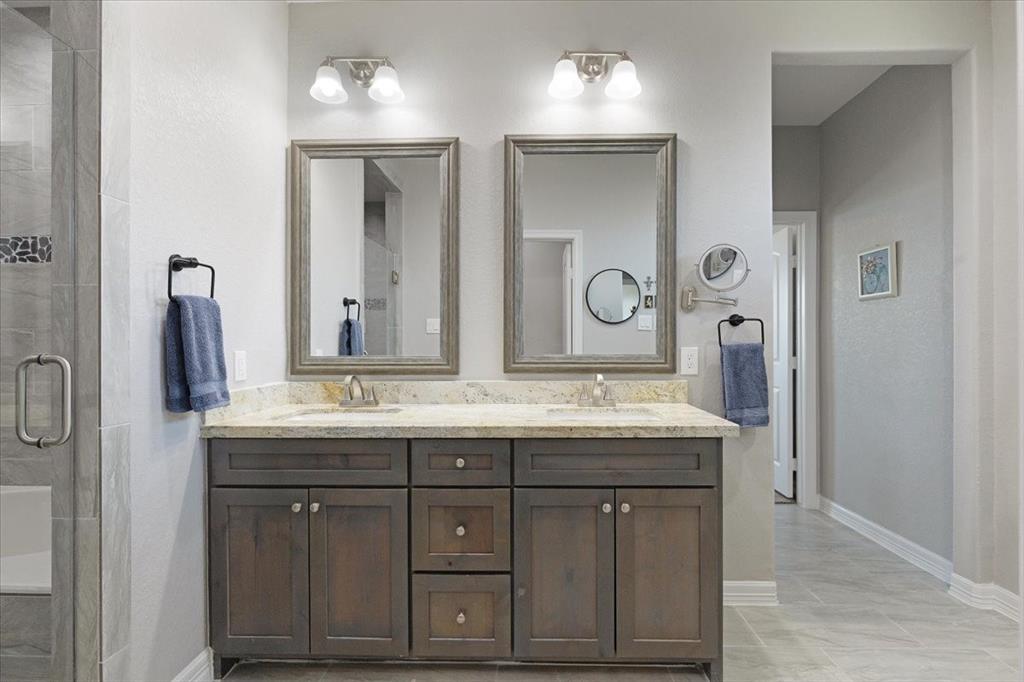 14811 Big Pine Lane, Baytown, Texas image 17
