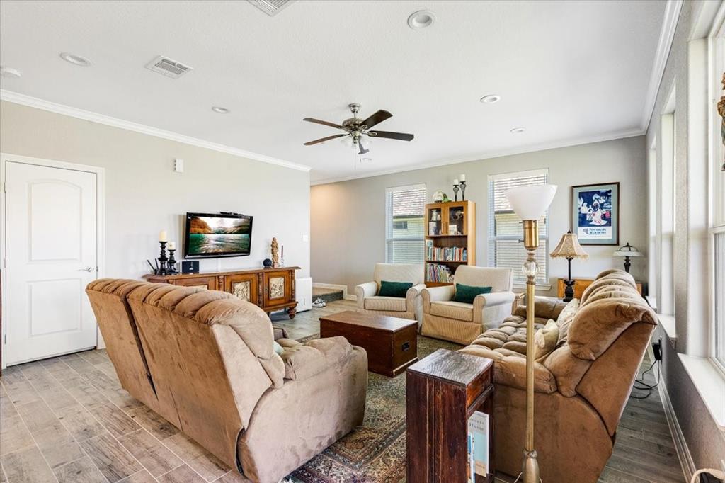 14811 Big Pine Lane, Baytown, Texas image 11
