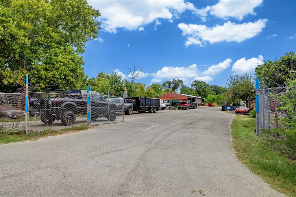 230 W Canino Road, Houston, Texas image 14