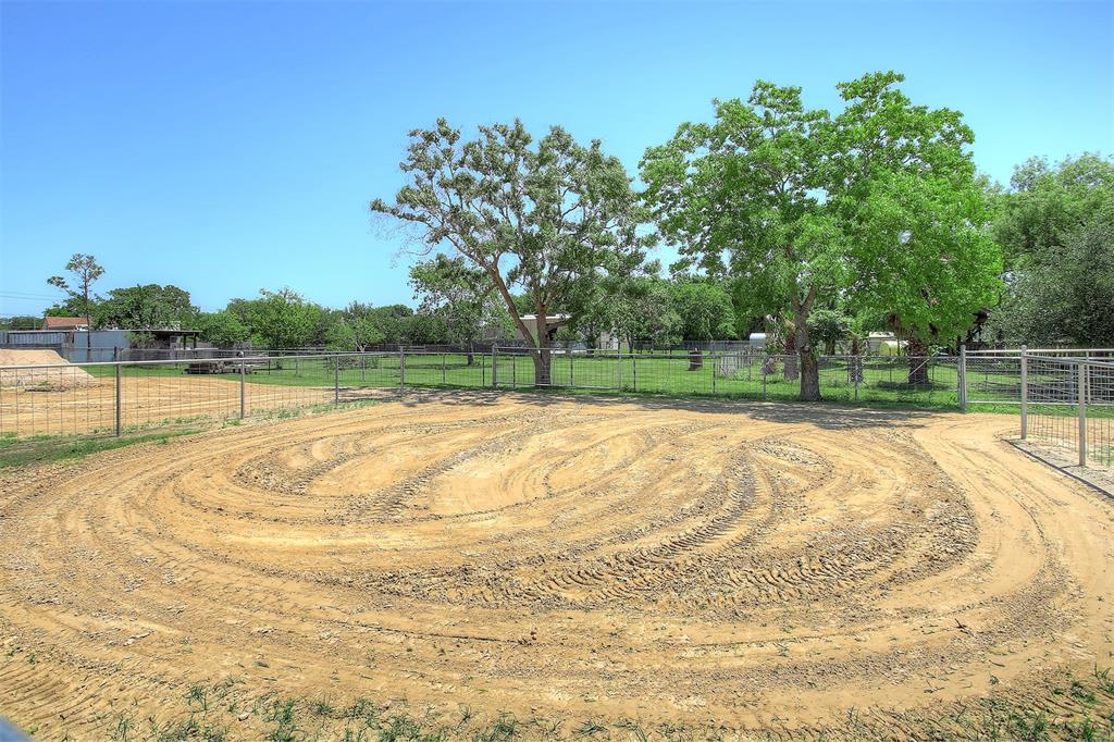 11106 N P Street, La Porte, Texas image 46