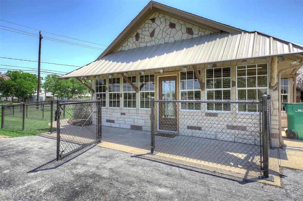 11106 N P Street, La Porte, Texas image 5