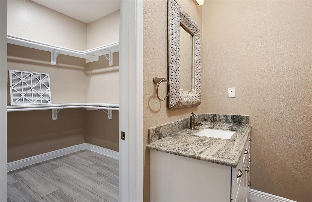 11106 N P Street, La Porte, Texas image 27