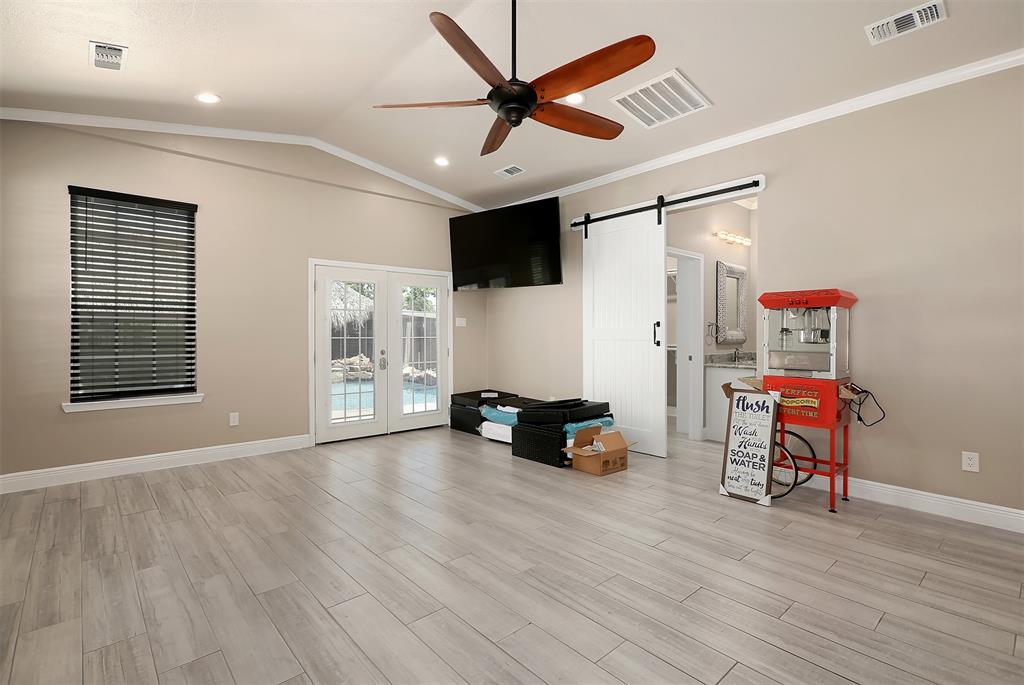 11106 N P Street, La Porte, Texas image 25