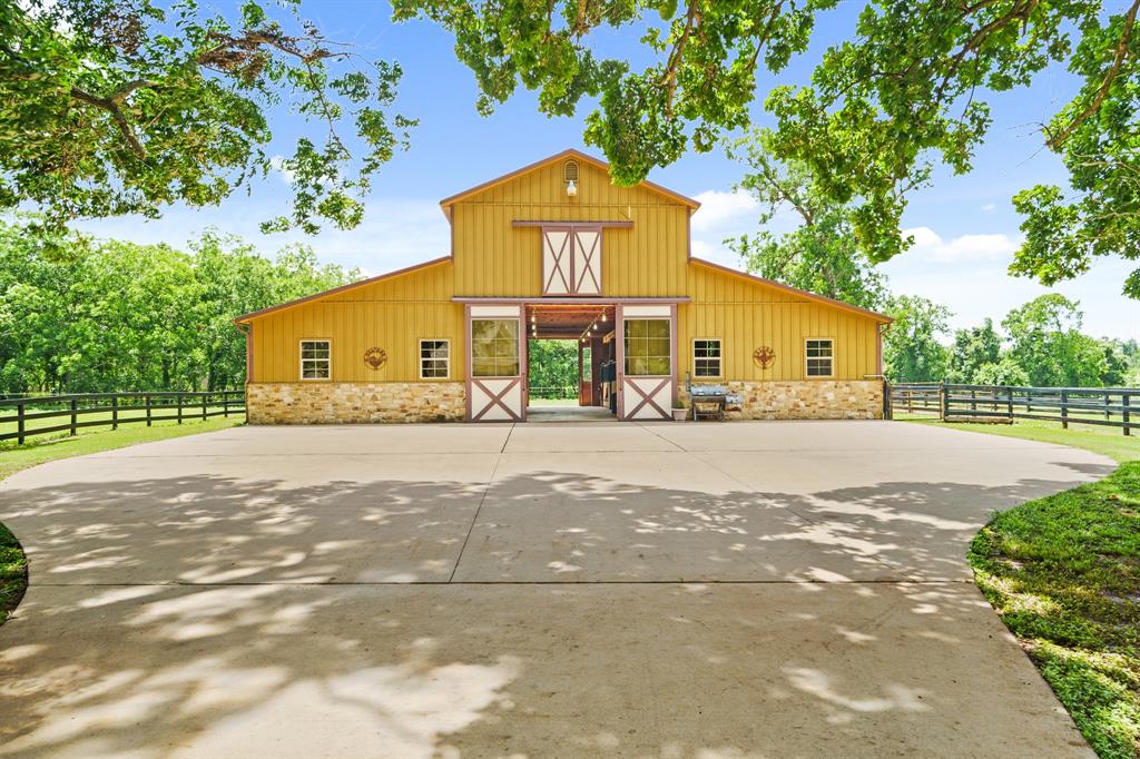 7402 Kelsey Lane