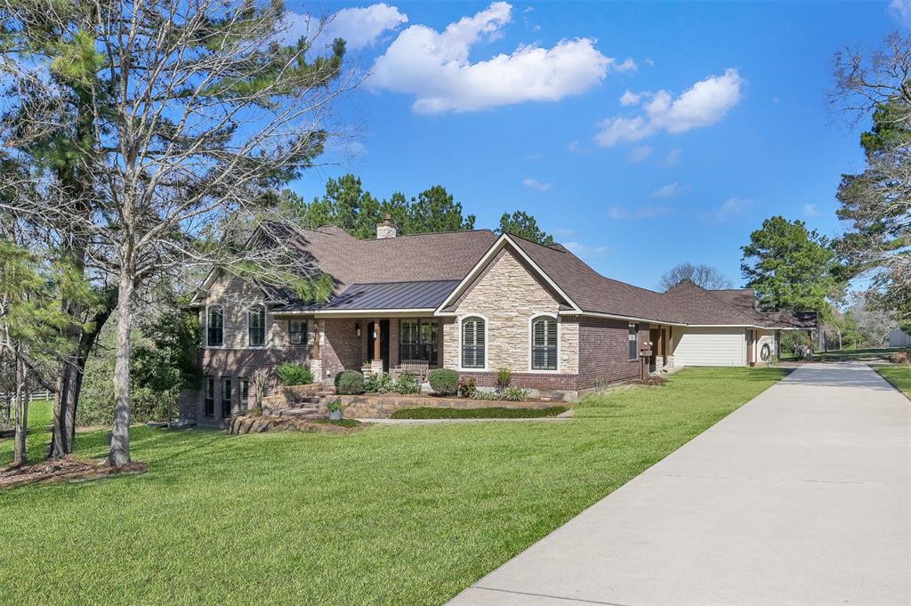 11445 Majestic Drive, Montgomery, Texas image 1