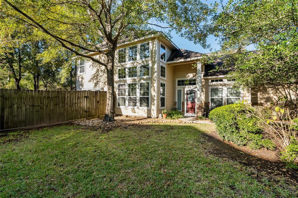 51 Wintergreen Trail, The Woodlands, Texas image 2