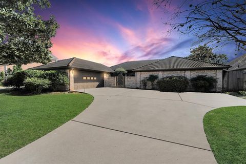 131 N Keswick Court Sugar Land TX 77478