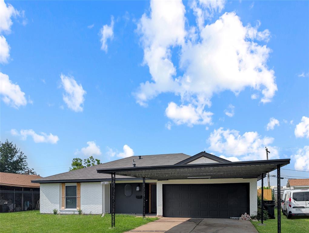 10938 Fleming Drive, Houston, Texas image 2