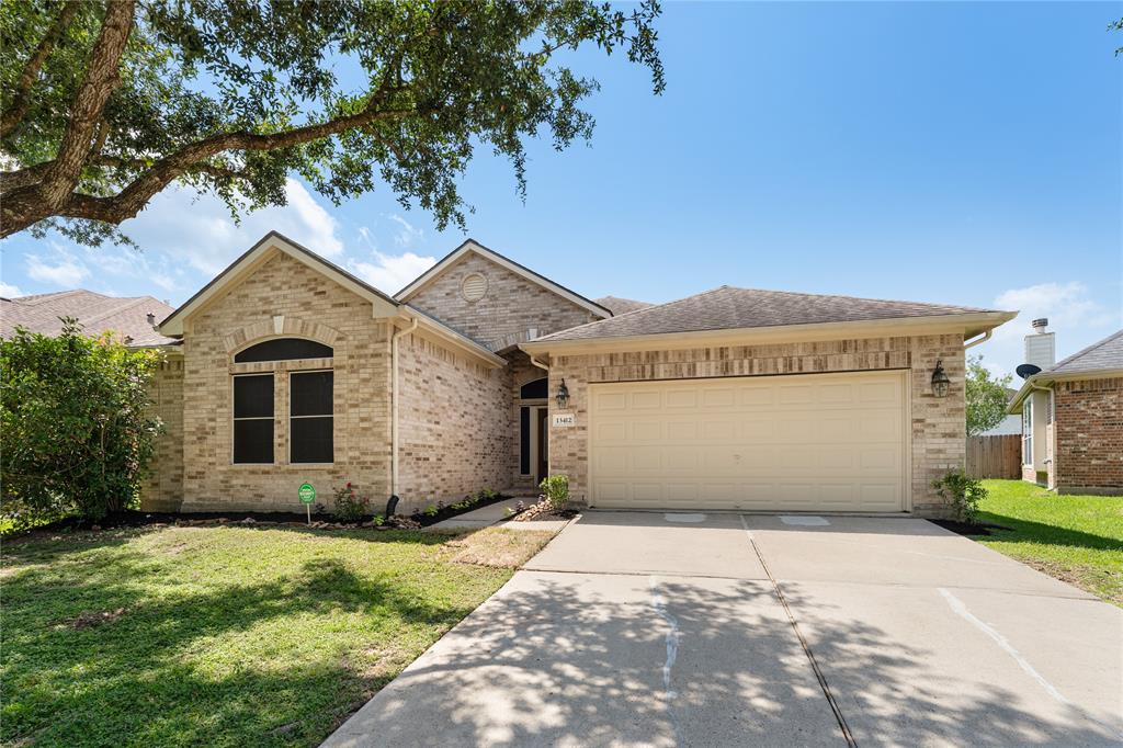 13412 Cherokee Rose Court, Rosharon, Texas image 2
