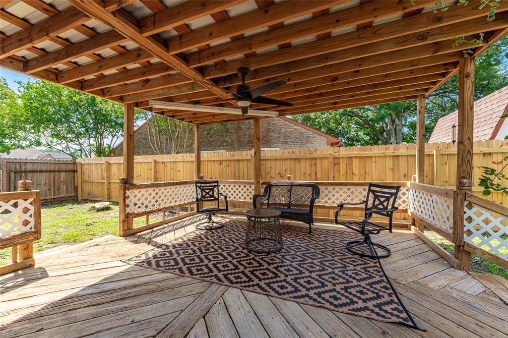 2720 Hot Springs Drive, Pearland, Texas image 28