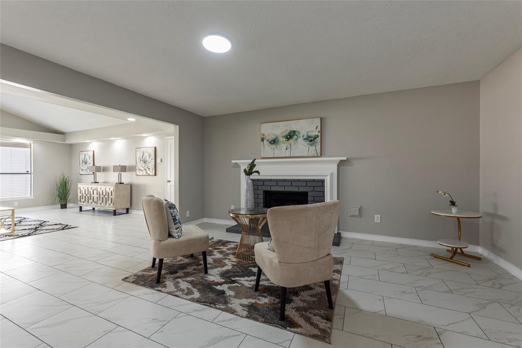 2720 Hot Springs Drive, Pearland, Texas image 12
