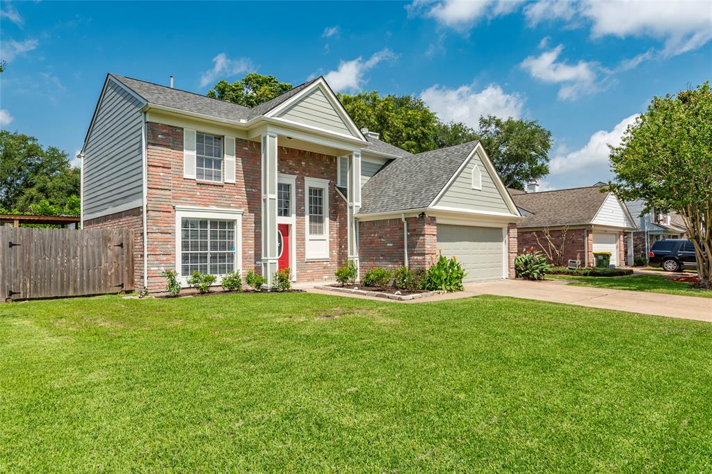 2720 Hot Springs Drive, Pearland, Texas image 2