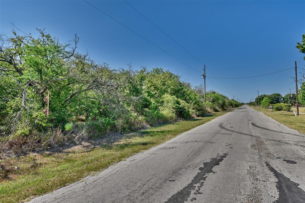 1348 Grubbs Road, Sealy, Texas image 4