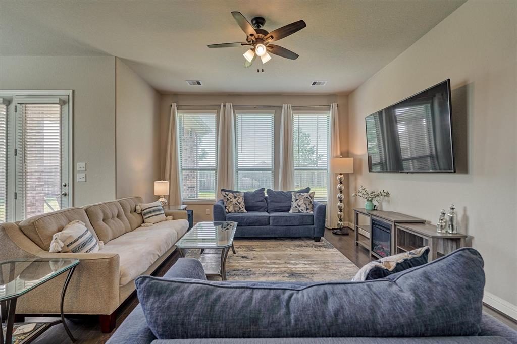 3702 Midway Gardens Drive, Spring, Texas image 3