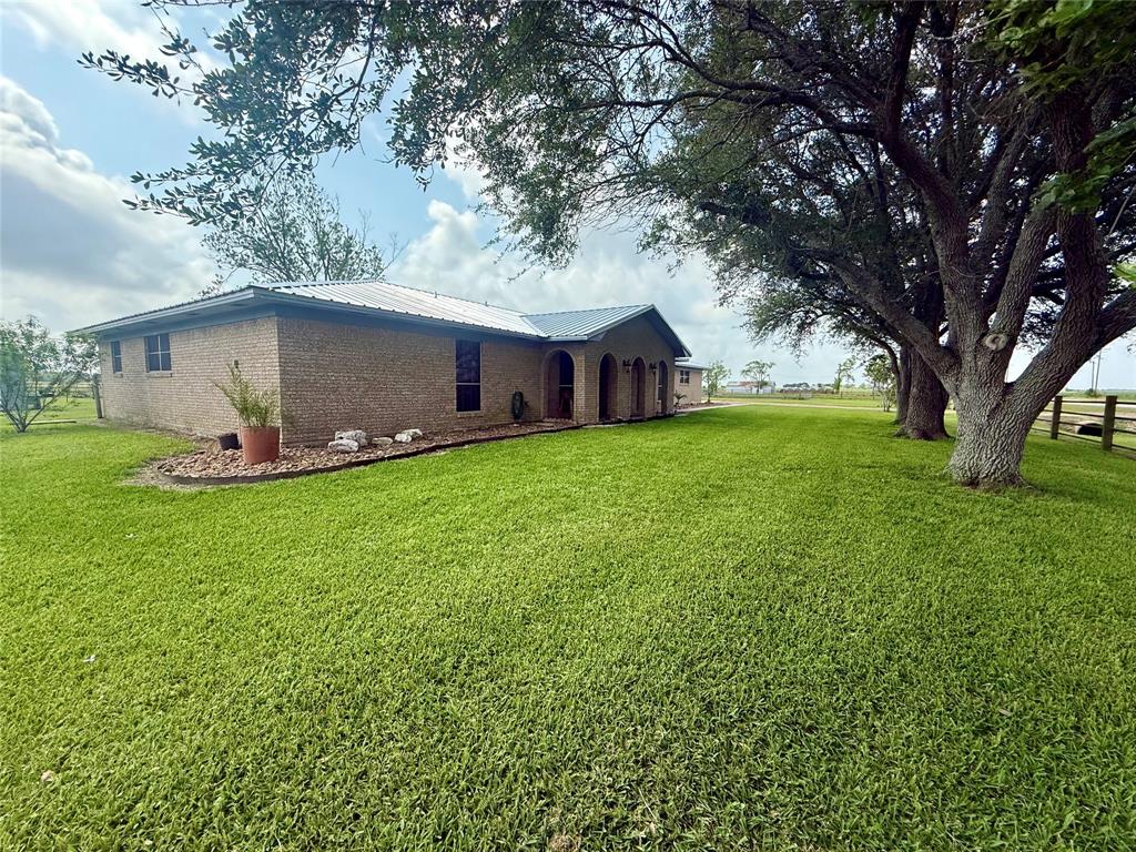 1201 Fm 1862, Blessing, Texas image 5