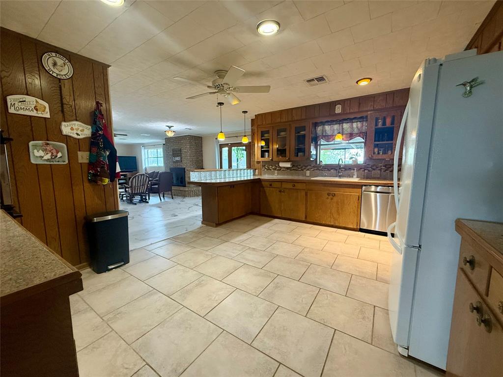 1201 Fm 1862, Blessing, Texas image 12