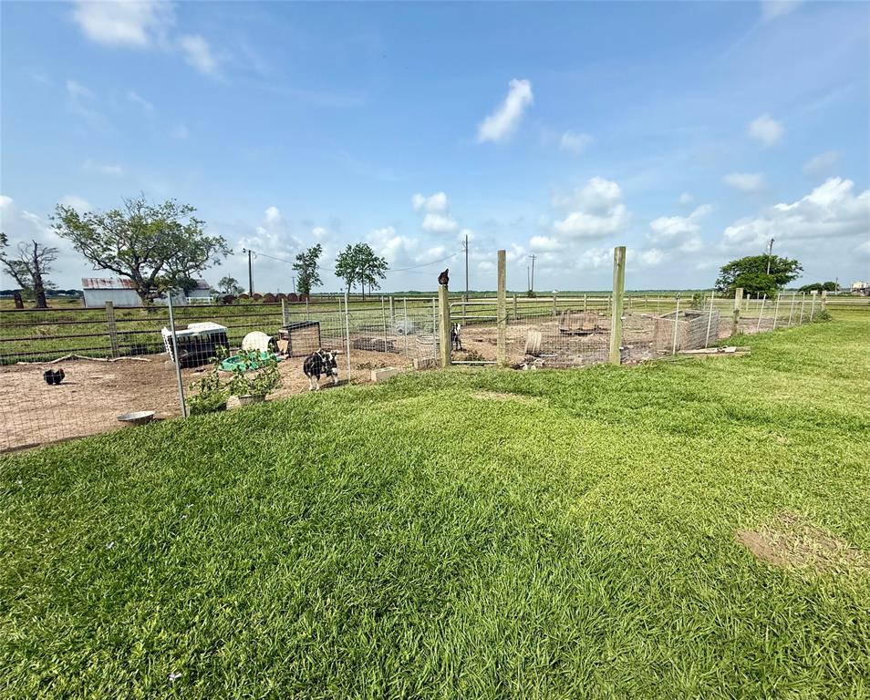 1201 Fm 1862, Blessing, Texas image 39