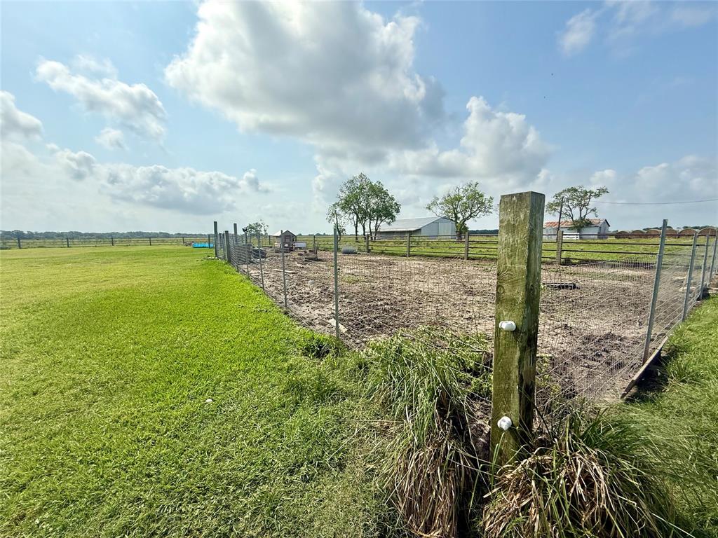 1201 Fm 1862, Blessing, Texas image 40