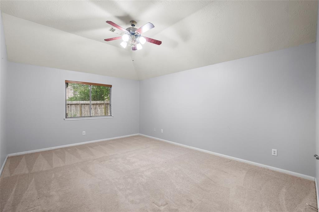 4522 Fox Run Street, Pearland, Texas image 19