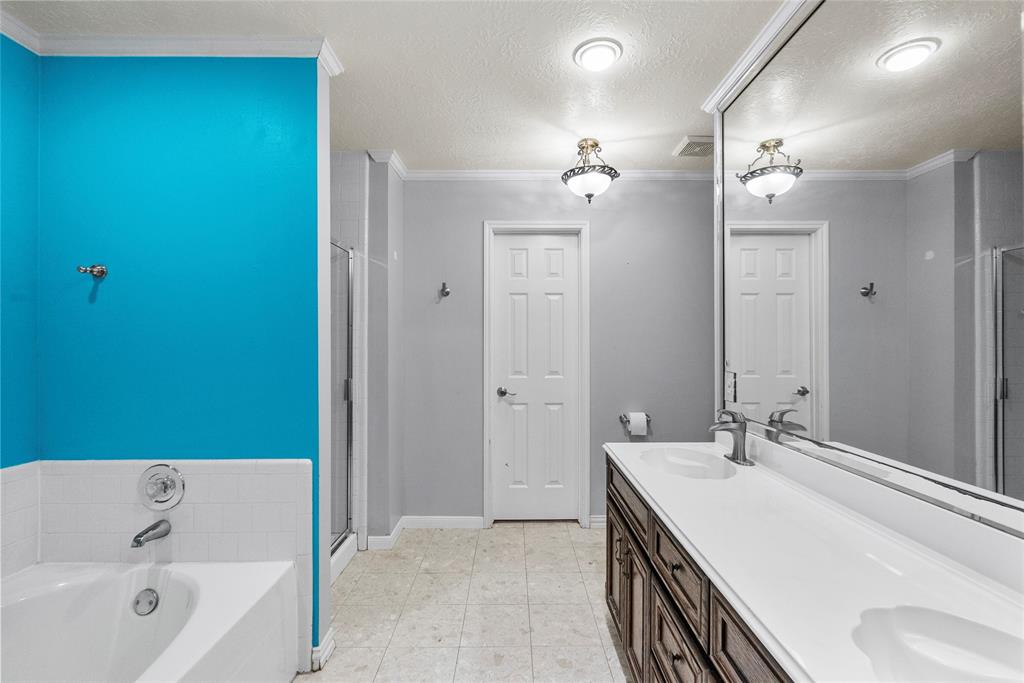 4522 Fox Run Street, Pearland, Texas image 14