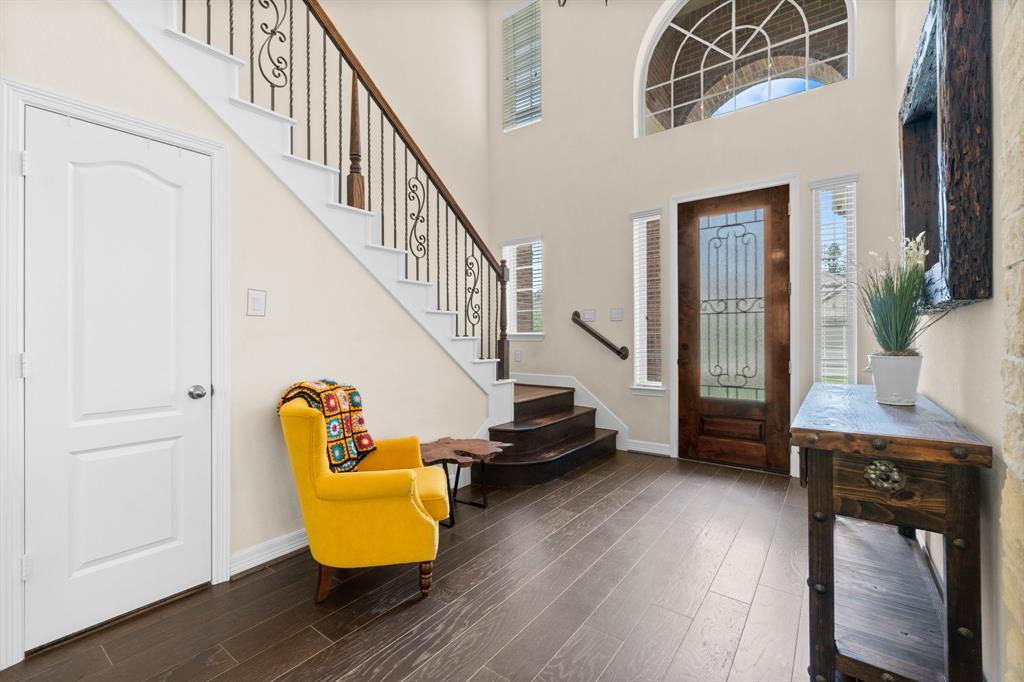 2077 Brookmont Drive, Conroe, Texas image 3