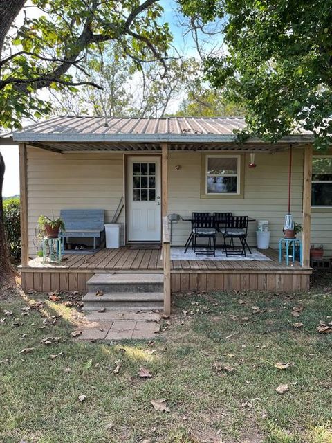 A home in Crockett