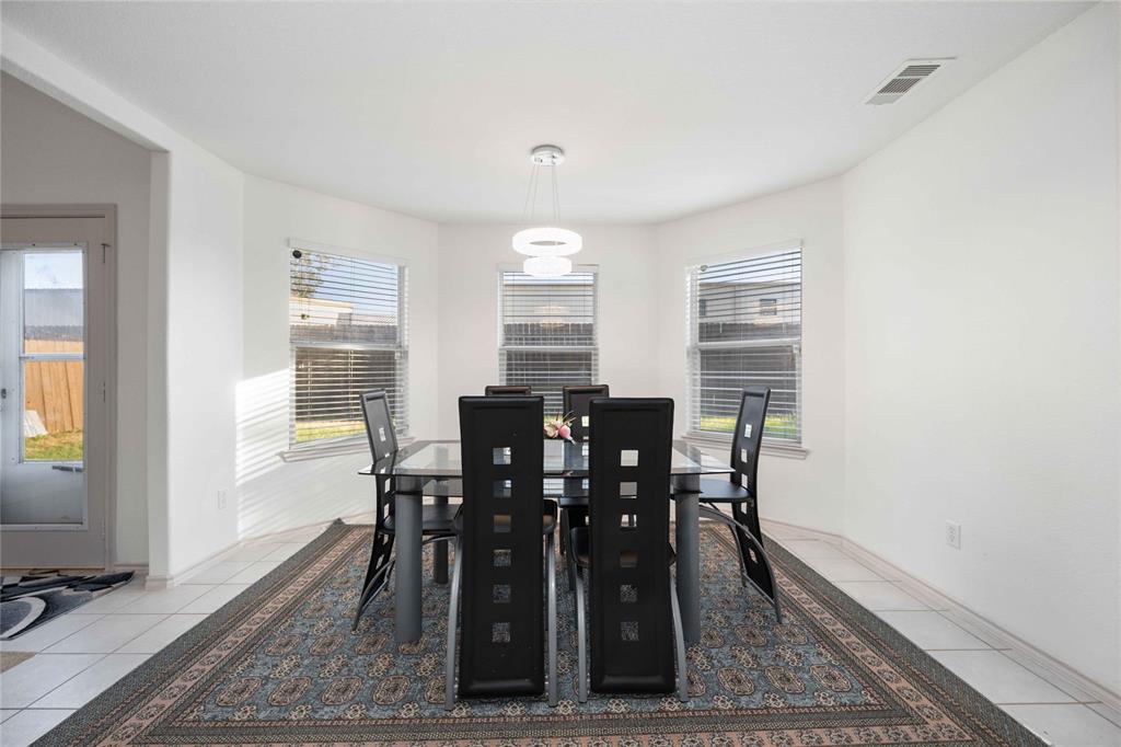 5767 Wandering Creek Drive