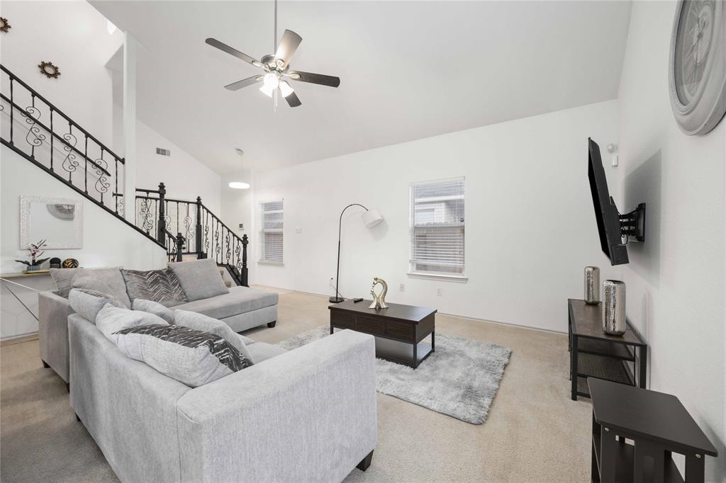 5767 Wandering Creek Drive