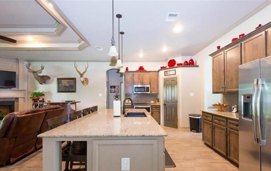 2977 Presidio Circle