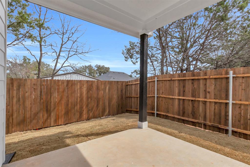 5731 Barkridge Drive, Granbury, Texas image 19