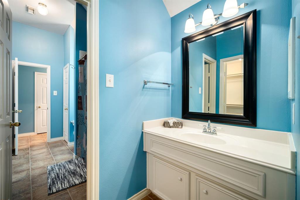 7619 Limber Bough Drive, Humble, Texas image 24