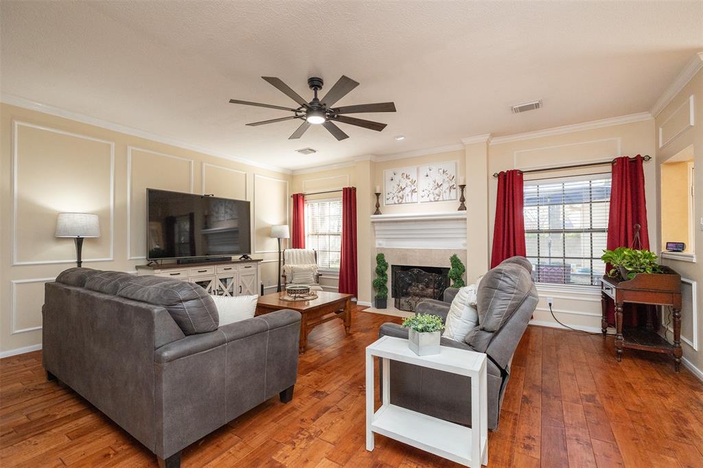 15927 Viney Creek Drive, Houston, Texas image 9
