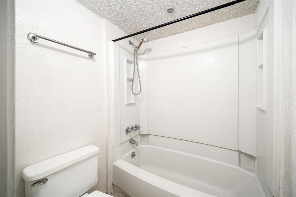 8359 Sands Point Drive #218, Houston, Texas image 17
