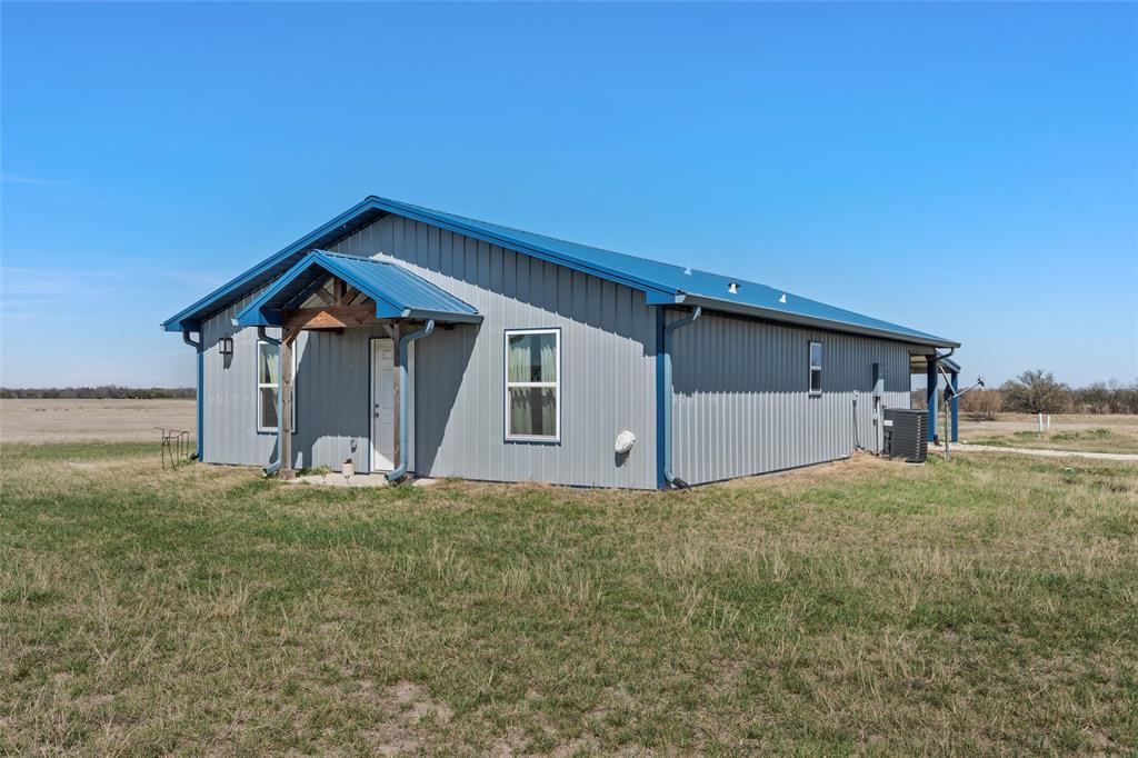 736 County Road 478, Lott, Texas image 2