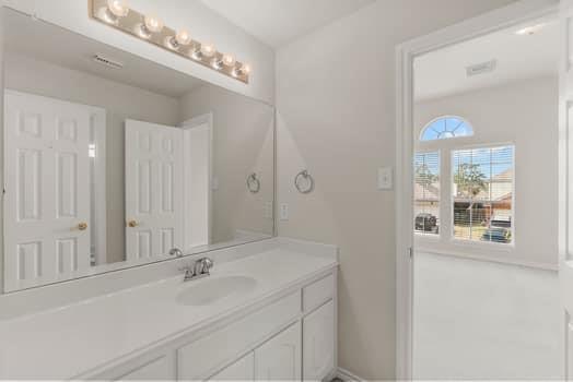 8123 Cove Timbers Lane, Tomball, Texas image 25