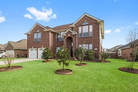 8123 Cove Timbers Lane, Tomball, Texas image 2