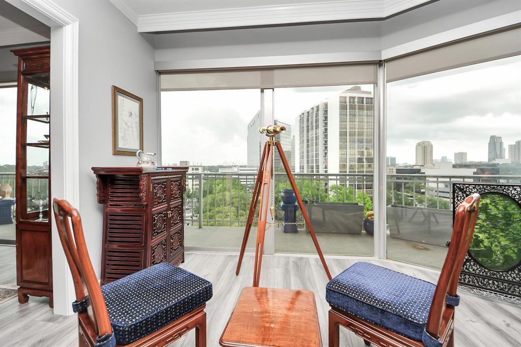 5050 Woodway Drive #7L, Houston, Texas image 10
