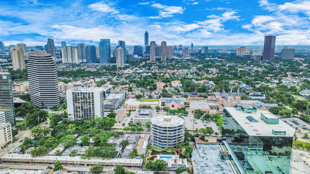 5050 Woodway Drive #7L, Houston, Texas image 1