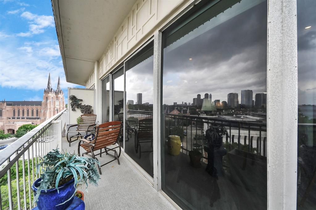 5050 Woodway Drive #7L, Houston, Texas image 25