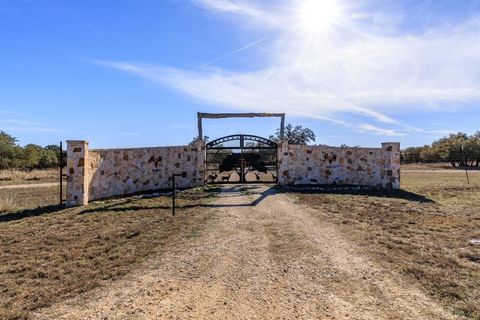 3681 K2 Road Mountain Home TX 78058