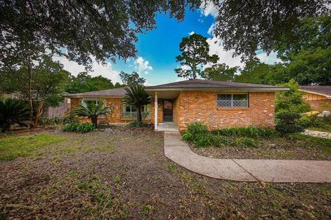 1427 W 22nd Street Houston TX 77008
