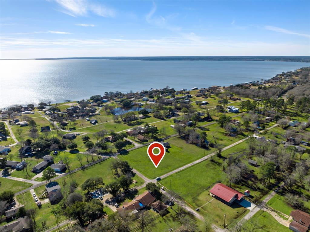 Shady Oaks Drive, Point Blank, Texas image 13