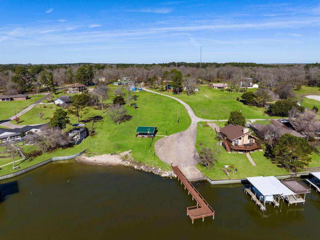 Shady Oaks Drive, Point Blank, Texas image 5