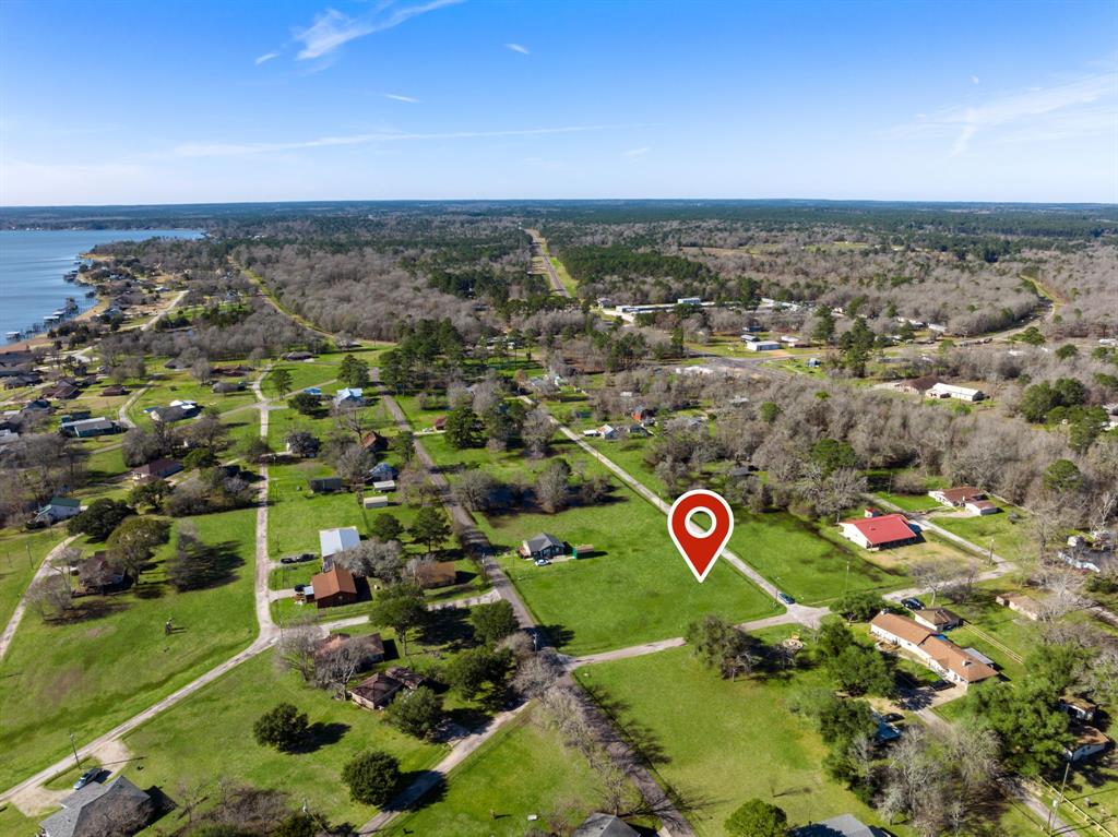 Shady Oaks Drive, Point Blank, Texas image 8