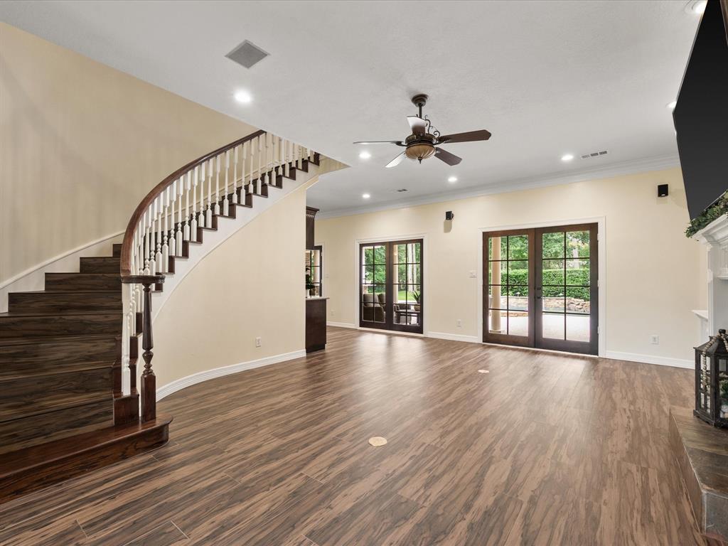 9810 Clubhouse Circle, Magnolia, Texas image 10