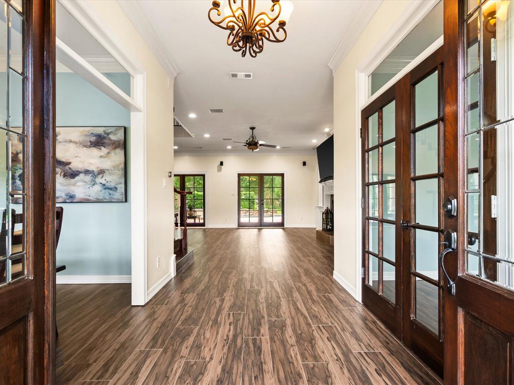 9810 Clubhouse Circle, Magnolia, Texas image 7