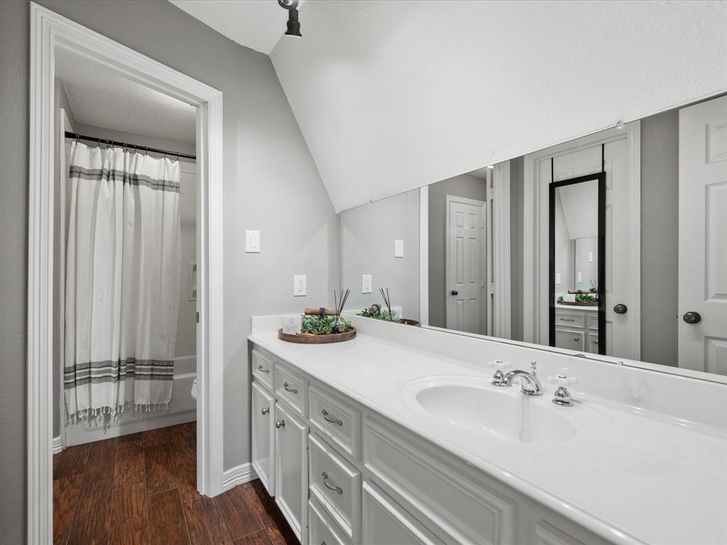 9810 Clubhouse Circle, Magnolia, Texas image 25