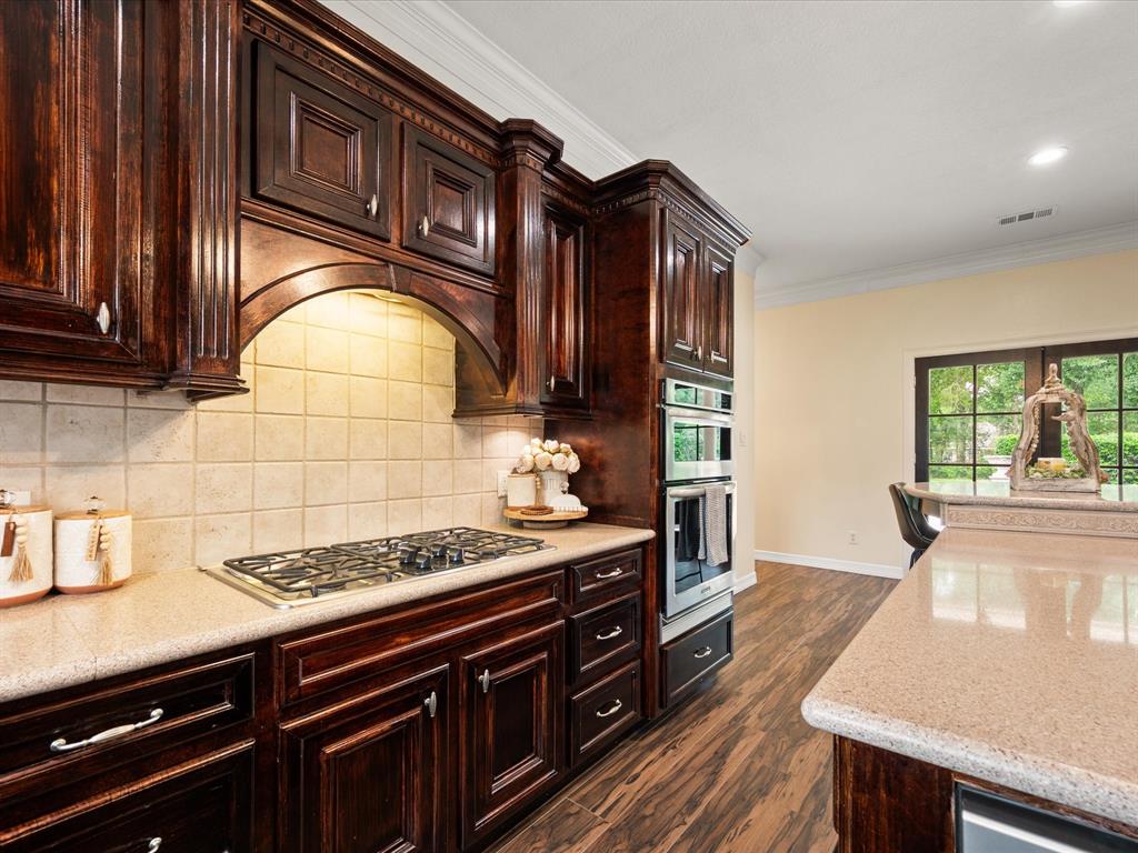 9810 Clubhouse Circle, Magnolia, Texas image 15