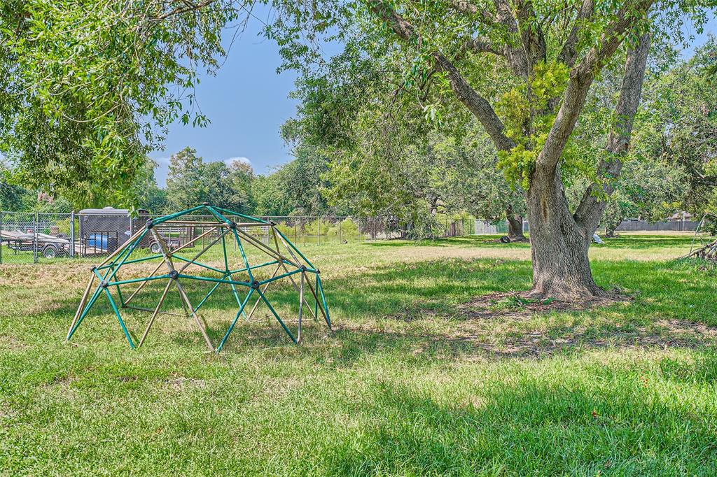 1910 Georgia Avenue, Deer Park, Texas image 43